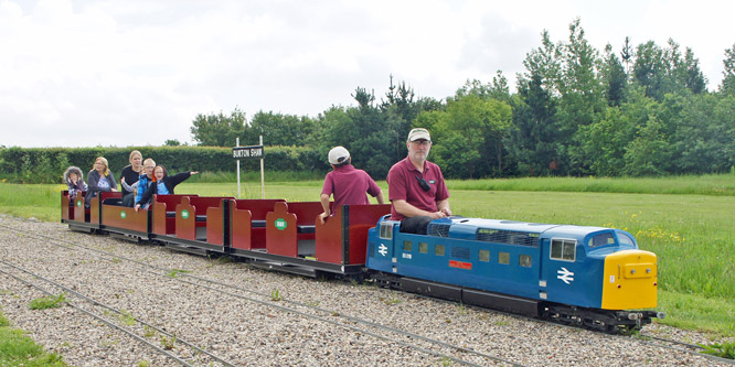 Barnards Miniature Railway - Photo: © Ian Boyle 29th May 2014 - www.simplonpc.co.uk