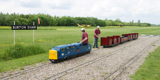 Barnards Miniature Railway - Photo: © Ian Boyle 29th May 2014 - www.simplonpc.co.uk