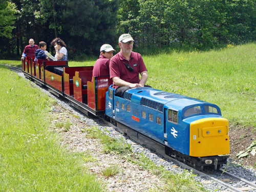 Barnards Miniature Railway - Photo: © Ian Boyle 29th May 2014 - www.simplonpc.co.uk