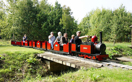 Barnards Miniature Railway - Photo: 2014 Ian Boyle - www.simplonpc.co.uk