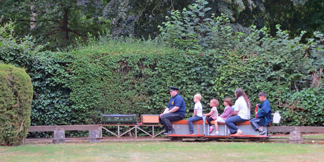 BARTON HOUSE RAILWAY - www.simplonpc.co.uk - Photo: ©2013 Ian Boyle