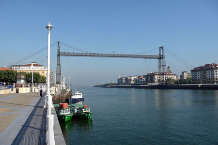 Bilbao - Vizcaya Transporter Bridge - www.simplonpc.co.uk - Photo:  Ian Boyle, 13th March 2008