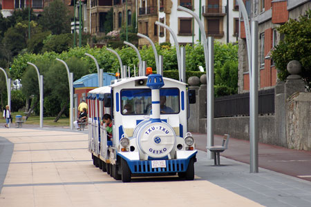 Txu-Txu Train - Bilbao - www.simplonpc.co.uk - Photo: � Ian Boyle, 28th August 2008