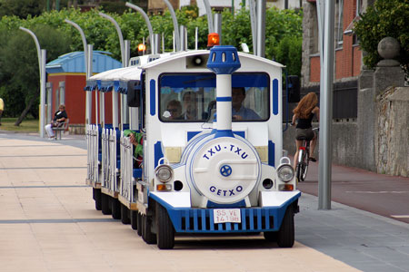 Txu-Txu Train - Bilbao - www.simplonpc.co.uk - Photo: � Ian Boyle, 28th August 2008