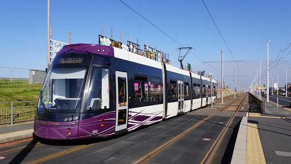 BLACKPOOL FLEXITY 2 TRAMS - Photo: ©2015 Ian Boyle - www.simplompc.co.uk - Simplon Postcards