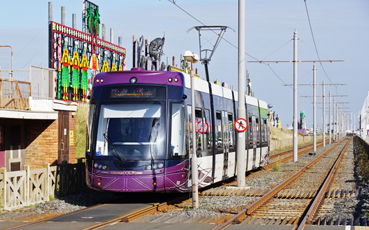 BLACKPOOL FLEXITY 2 TRAMS - Photo: ©2015 Ian Boyle - www.simplompc.co.uk - Simplon Postcards