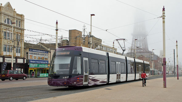 BLACKPOOL TRAMS 2012 - Photo: ©2012 Ian Boyle - www.simplompc.co.uk - Simplon Postcards