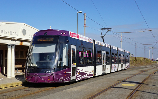 BLACKPOOL FLEXITY 2 TRAMS - Photo: ©2015 Ian Boyle - www.simplompc.co.uk - Simplon Postcards