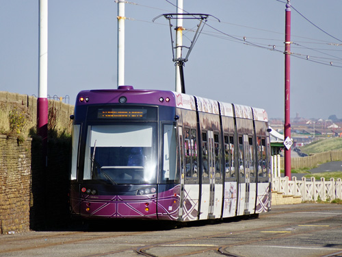 BLACKPOOL FLEXITY 2 TRAMS - Photo: ©2015 Ian Boyle - www.simplompc.co.uk - Simplon Postcards