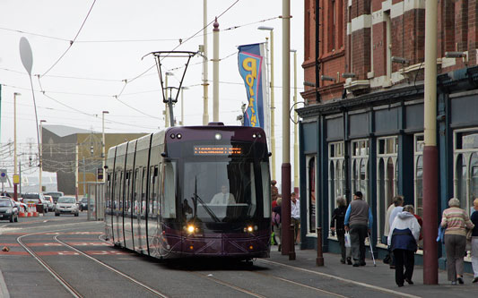 BLACKPOOL TRAMS 2012 - Photo: ©2012 Ian Boyle - www.simplompc.co.uk - Simplon Postcards