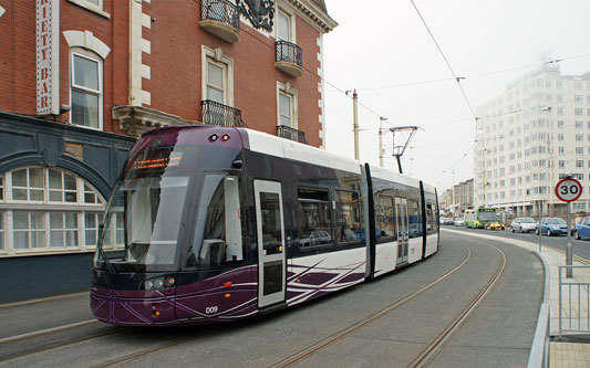 BLACKPOOL TRAMS 2012 - Photo: ©2012 Ian Boyle - www.simplompc.co.uk - Simplon Postcards