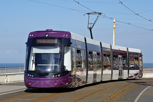 BLACKPOOL FLEXITY 2 TRAMS - Photo: ©2015 Ian Boyle - www.simplompc.co.uk - Simplon Postcards