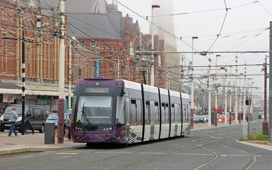 BLACKPOOL TRAMS 2012 - Photo: ©2012 Ian Boyle - www.simplompc.co.uk - Simplon Postcards