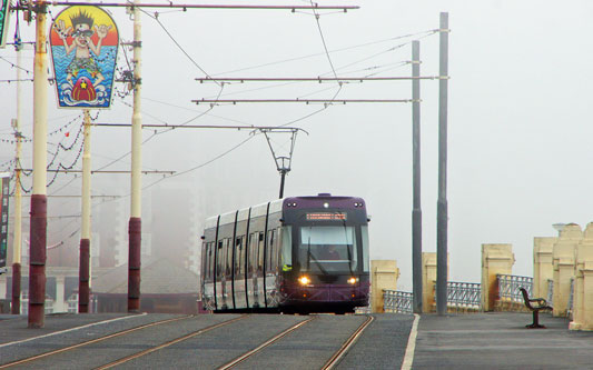 BLACKPOOL TRAMS 2012 - Photo: ©2012 Ian Boyle - www.simplompc.co.uk - Simplon Postcards