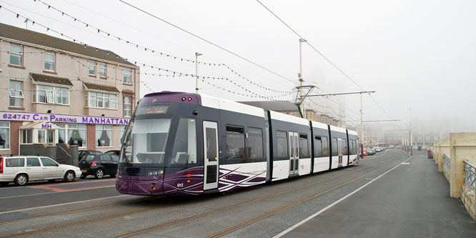 BLACKPOOL TRAMS 2012 - Photo: ©2012 Ian Boyle - www.simplompc.co.uk - Simplon Postcards