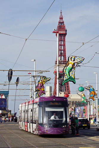 BLACKPOOL TRAMS - Photo: ©2015 Ian Boyle - www.simplompc.co.uk - Simplon Postcards