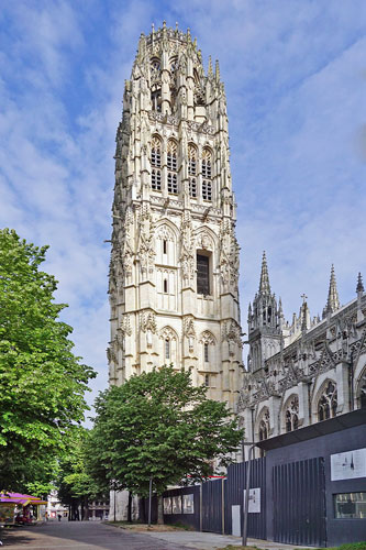 Rouen Bus - Photo: ©Ian Boyle 29th April 2017 