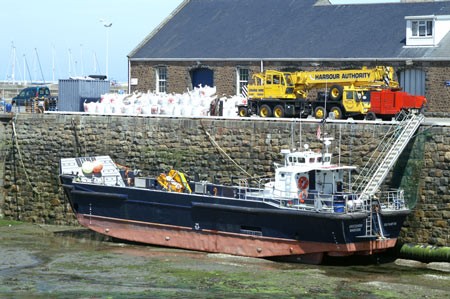 Breqhou Warrior - St Peter Port, Guernsey -  www.simplonpc.co.uk