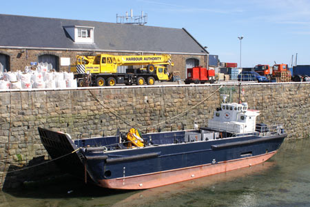 Breqhou Warrior - St Peter Port, Guernsey -  www.simplonpc.co.uk