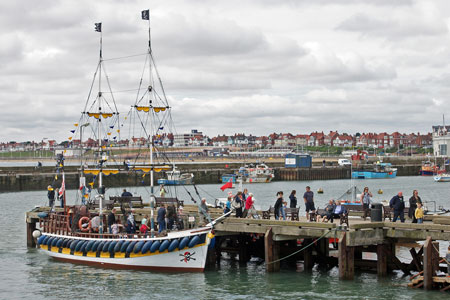 PIRATE SHIP - Photo: © Ian Boyle, 17th August 2010 - www.simplonpc.co.uk