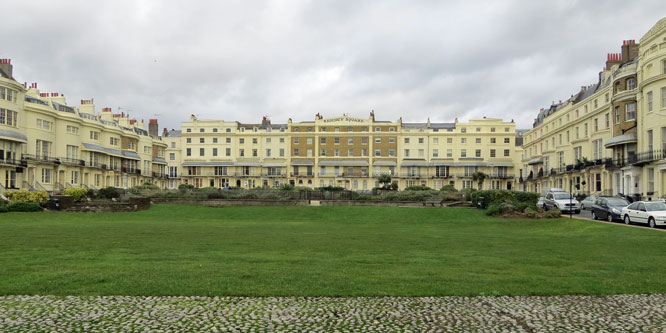 Brighton Regency Square - Photo:  Ian Boyle, 27th December 2012 - www.simplonpc.co.uk