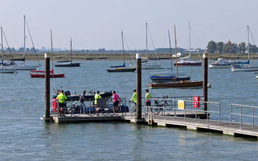 SEA ROVER at Burnham - Photo:  Ian Boyle, 30th September 2013 - www.simplonpc.co.uk