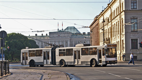 St Petersburg - Trolleybus - www.simplonpc.co.uk