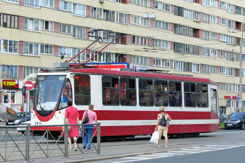 St Petersburg - Trams - www.simplonpc.co.uk