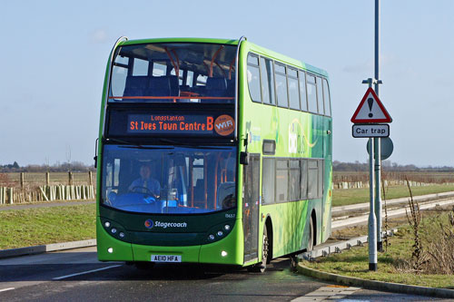 Cambridge Busway - Photo: ©2013 Ian Boyle - www.simplonpc.co.uk