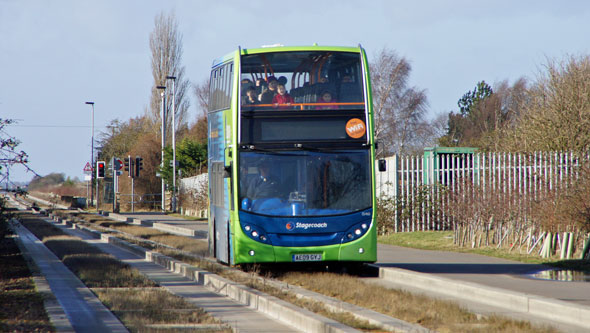 Cambridge Busway - Photo: ©2013 Ian Boyle - www.simplonpc.co.uk