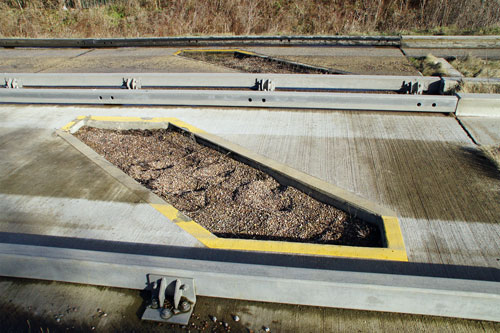 Cambridge Busway - Photo: ©2013 Ian Boyle - www.simplonpc.co.uk