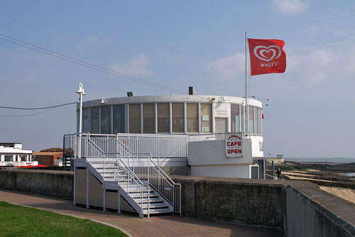 Canvey Labworth Cafe - Photo: © Ian Boyle, 15th September 2006 - www.sinplonpc.co.uk