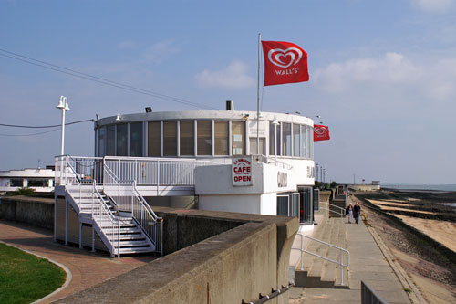 Canvey Labworth Cafe - Photo: © Ian Boyle, 15th September 2006 - www.sinplonpc.co.uk