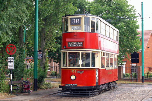 Carlton Colville Transport Museum - Photo: © Ian Boyle, 1st August 2006 - www.sinplonpc.co.uk