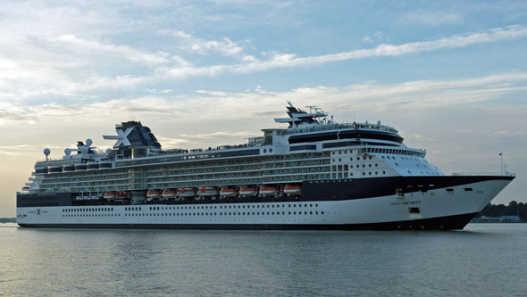 CELEBRITY INFINITY - Photo: © Andrew Cooke, 12th October 2013 - www.simplonpc.co.uk