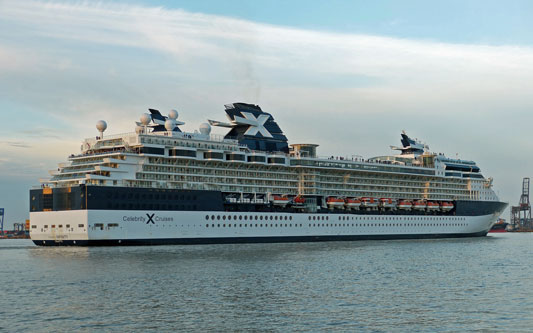 CELEBRITY INFINITY - Photo: © Andrew Cooke, 12th October 2013 - www.simplonpc.co.uk