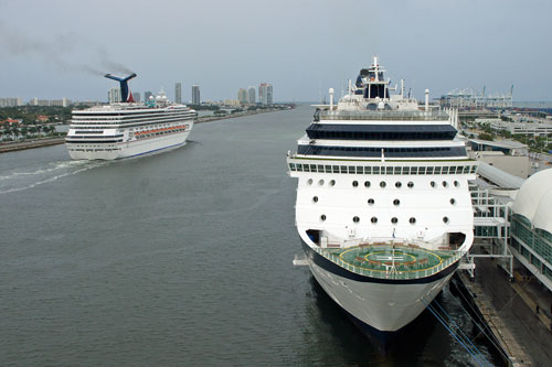 CELEBRITY MILLENNIUM - Photo:  Ian Boyle, 21st April 2012 - www.simplonpc.co.uk