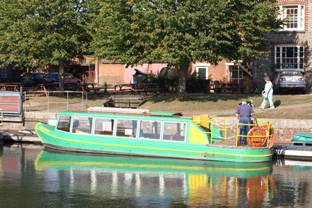 EGREMONT - www.simplonpc.co.uk - Photo: � Ian Boyle, 8th September 2006