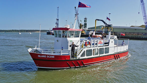 ISLAND SCENE - City Cruises Poole - Photo: ©2015 Ian Boyle - www.simplonpc.co.uk