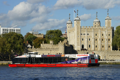 MILLENNIUM DIAMOND - City Cruises - Photo:  Ian Boyle, 16th October 2012 - www.simplonpc.co.uk