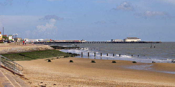 CLACTON PIER - Photo:  Ian Boyle, 30th September 2006