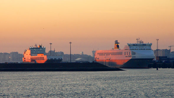 YASMINE - Cobelfret - www.simplonpc.co.uk - Photo: © Ian Boyle, 13th August 2012