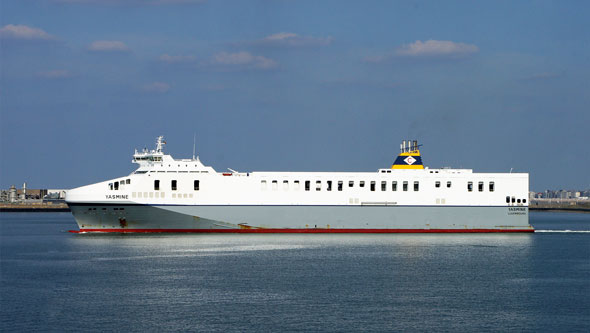 YASMINE - Cobelfret - www.simplonpc.co.uk - Photo: © Ian Boyle, 13th August 2012