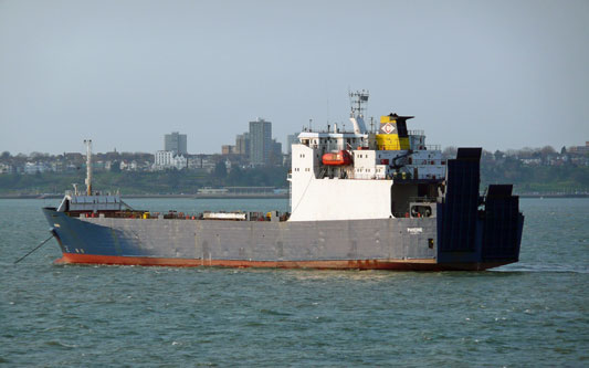 PHOCINE - Cobelfret - Photo: © Ian Boyle, 18th April 2010 - www.simplonpc.co.uk