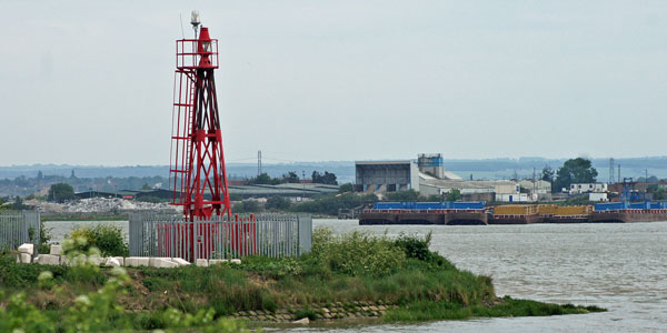 COLDHARBOUR POINT LIGHT - www.simplonpc.co.uk - Photo: © Ian Boyle, 7th May 2011