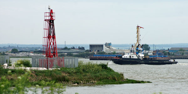 COLDHARBOUR POINT LIGHT - www.simplonpc.co.uk - Photo: © Ian Boyle, 7th May 2011