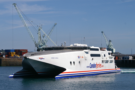 Condor Express at St Peter Port - Photo: © Ian Boyle, 2nd June 2007 - www.simplonpc.co.uk