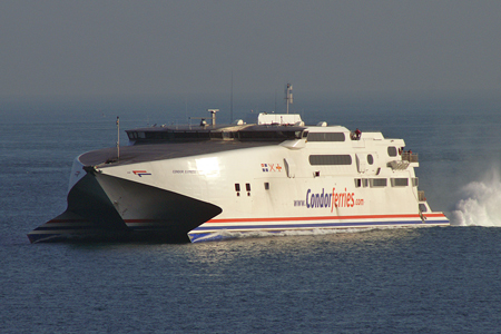 Condor Express at St Peter Port - Photo: © Ian Boyle, 30th August 2008 - www.simplonpc.co.uk