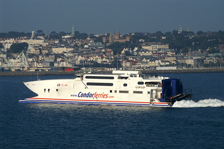 Condor Express at St Peter Port - Photo: © Ian Boyle, 30th August 2008 - www.simplonpc.co.uk