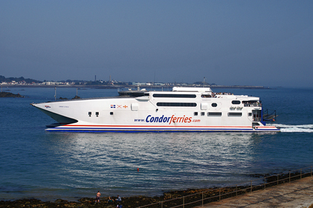 Condor Express at St Peter Port - Photo: © Ian Boyle, 30th August 2008 - www.simplonpc.co.uk